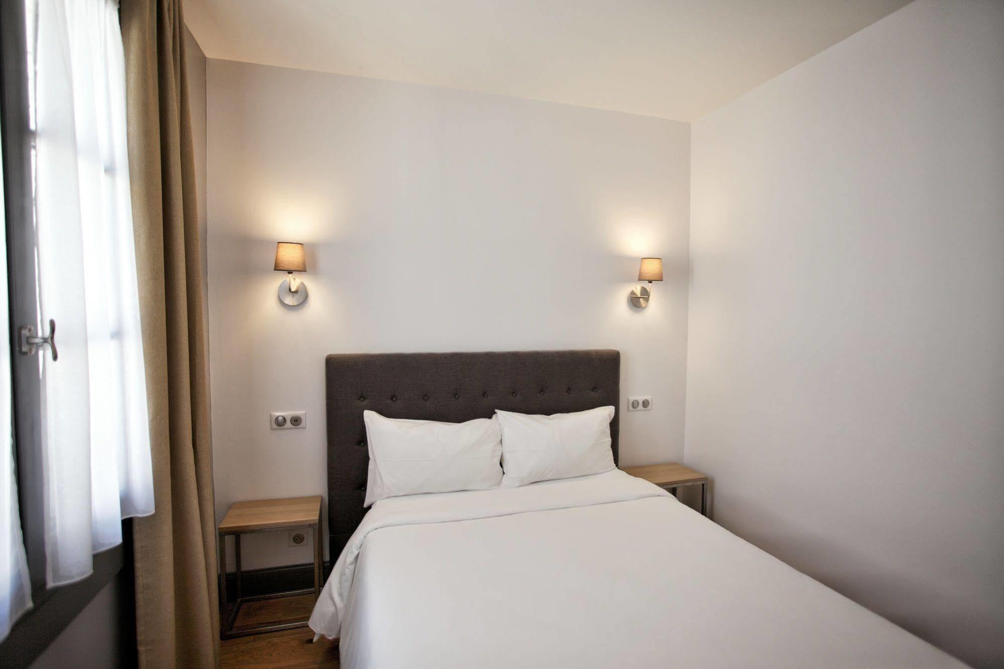 Hotel Henri IV Nerac Exterior photo
