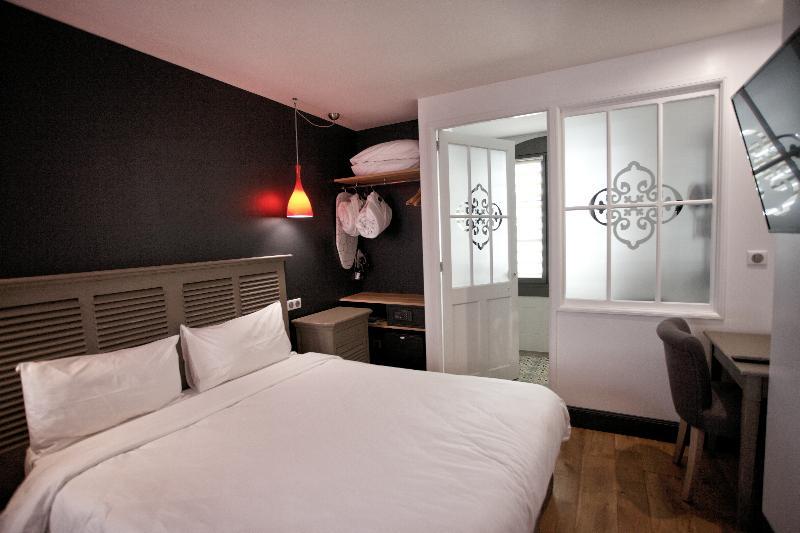 Hotel Henri IV Nerac Exterior photo